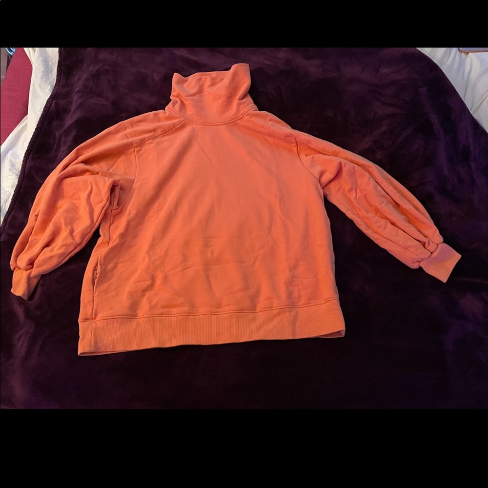 LIT Oversized Turtleneck Sweatshirt